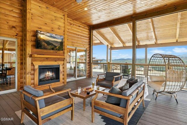 1736 Azalea Circle, Sevierville, TN 37876