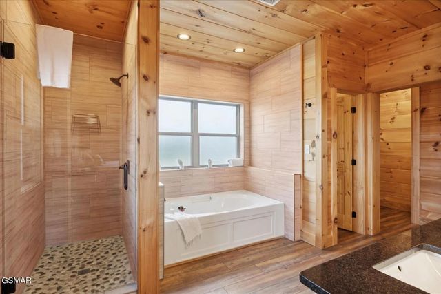 1736 Azalea Circle, Sevierville, TN 37876