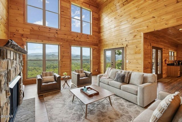 1736 Azalea Circle, Sevierville, TN 37876