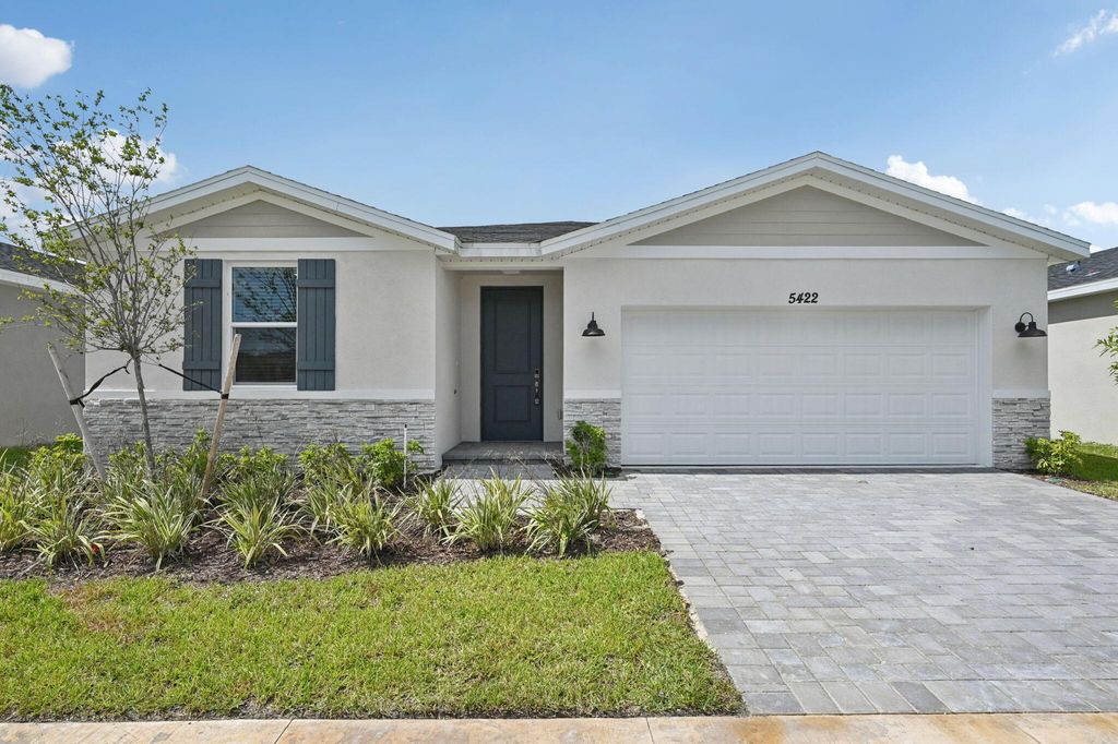 5422 Hampton Park Circle, Vero Beach, FL 32966