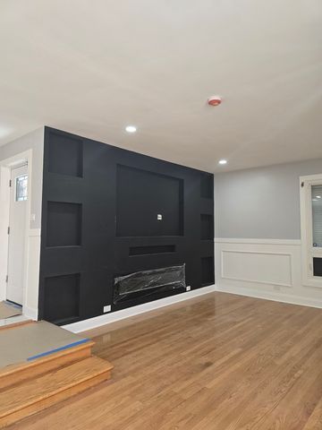 9727 S Michigan Avenue, Chicago, IL 60628