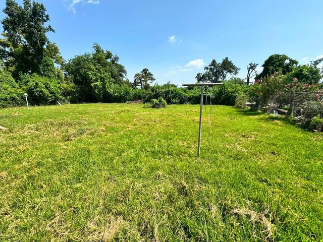 4600 Ireland Street, Houston, TX 77016