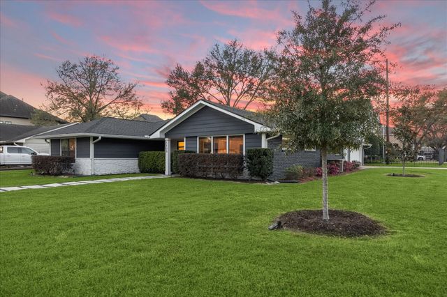 1509 Adkins Road, Houston, TX 77055