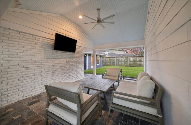 1509 Adkins Road, Houston, TX 77055