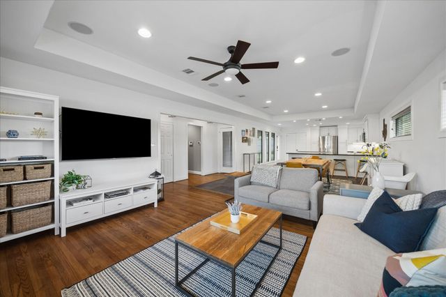 1509 Adkins Road, Houston, TX 77055