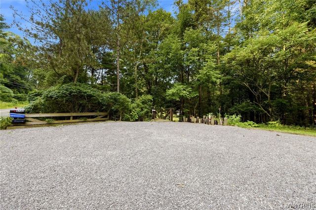 9780 New Oregon Road, Eden, NY 14057