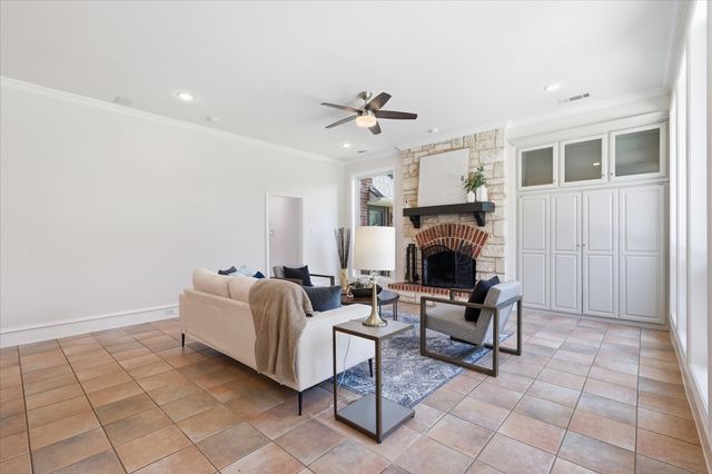 6565 Shoreline Drive, Little Elm, TX 75068