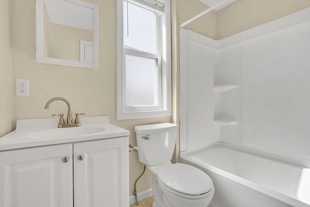 748 Grattan Street, Chicopee, MA 01013