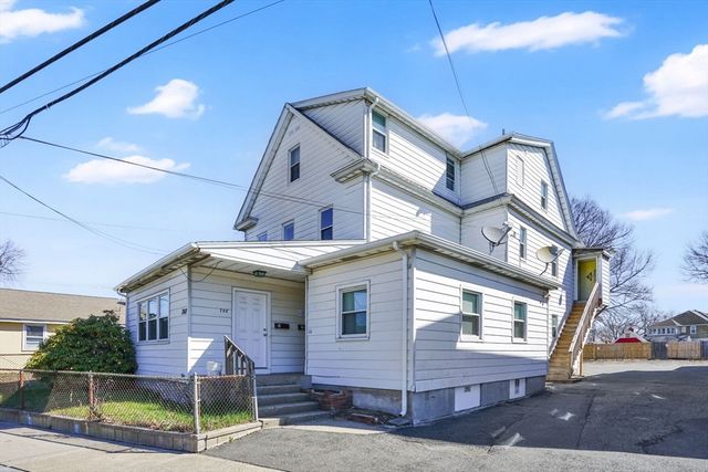 748 Grattan Street, Chicopee, MA 01013