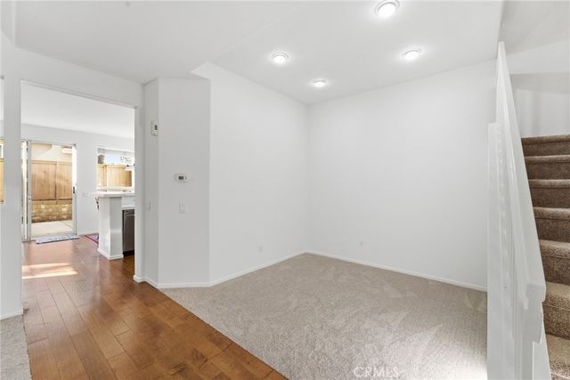 4933 Santo, Oak Park, CA 91377