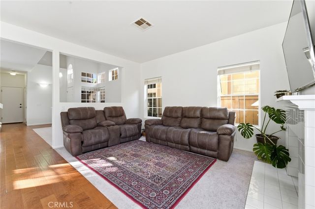 4933 Santo, Oak Park, CA 91377