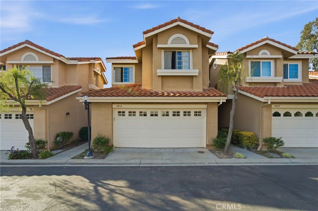 4933 Santo, Oak Park, CA 91377