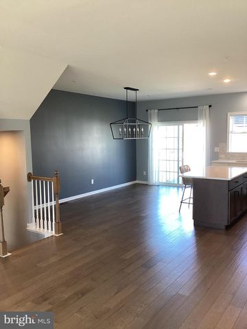 403 RIDGEWOOD DR, Royersford, PA 19468