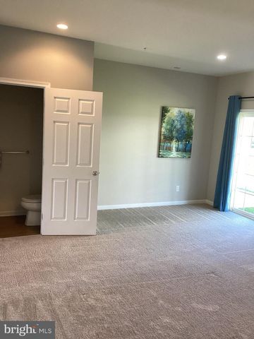 403 RIDGEWOOD DR, Royersford, PA 19468