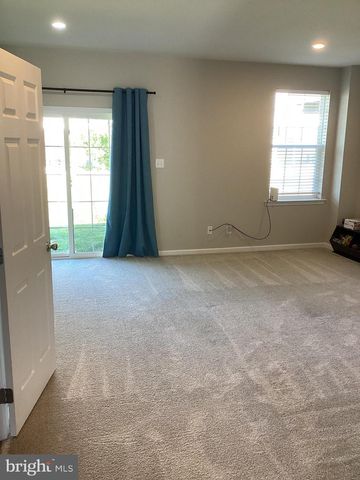 403 RIDGEWOOD DR, Royersford, PA 19468