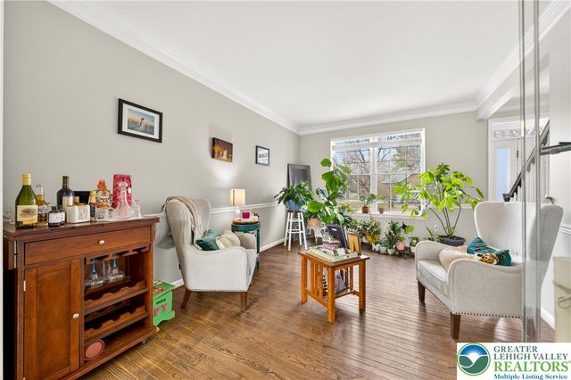 585 Adams Street, Forks Twp, PA 18040