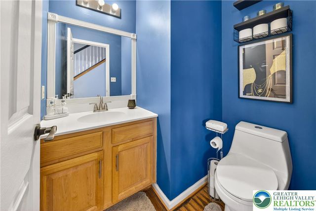 585 Adams Street, Forks Twp, PA 18040