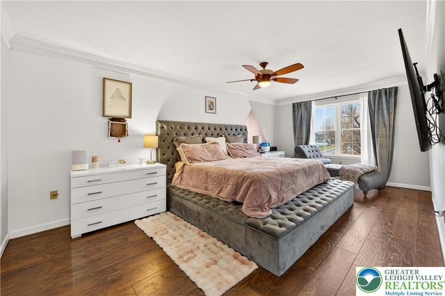 585 Adams Street, Forks Twp, PA 18040