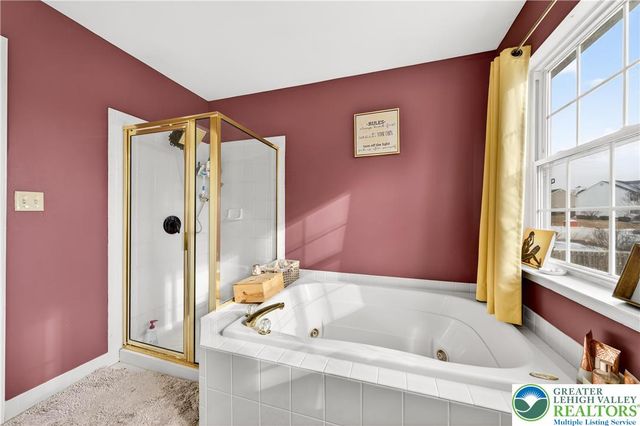 585 Adams Street, Forks Twp, PA 18040