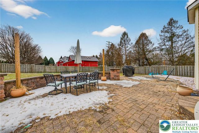 585 Adams Street, Forks Twp, PA 18040