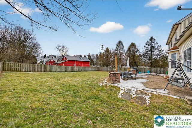 585 Adams Street, Forks Twp, PA 18040