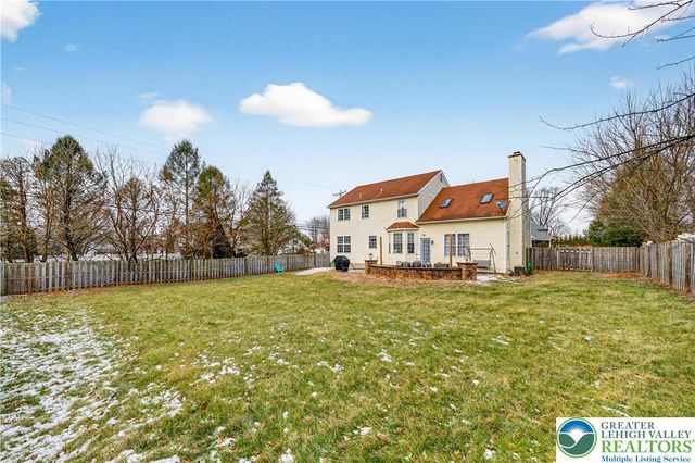 585 Adams Street, Forks Twp, PA 18040