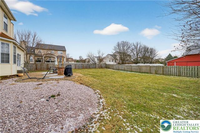 585 Adams Street, Forks Twp, PA 18040