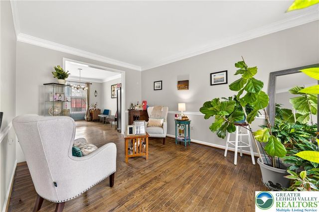 585 Adams Street, Forks Twp, PA 18040