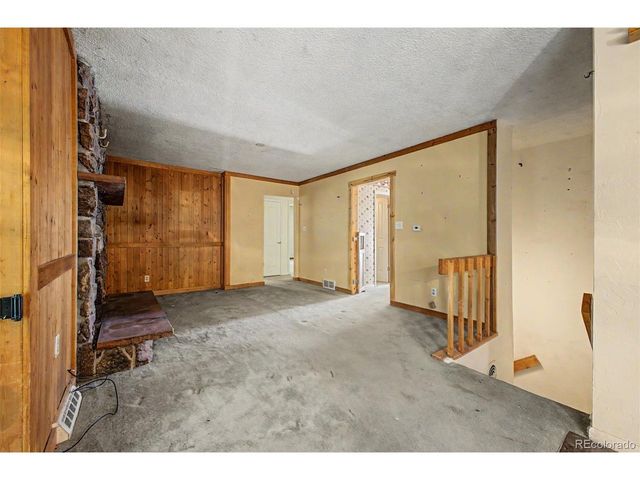 1600 Northwestern Rd, Longmont, CO 80503