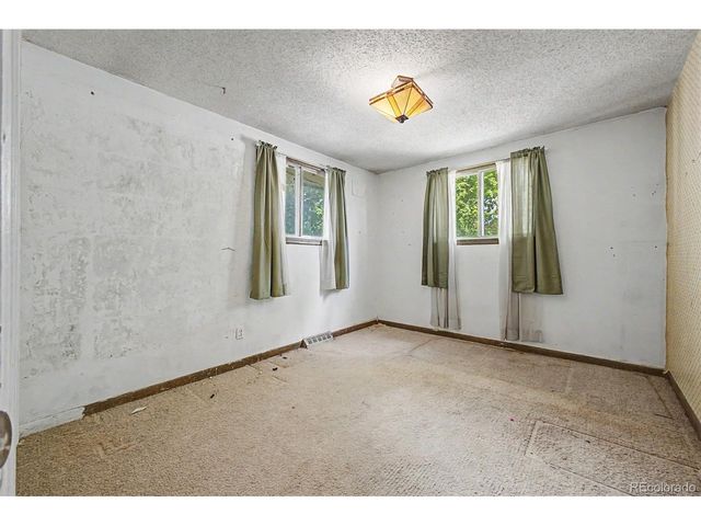 1600 Northwestern Rd, Longmont, CO 80503