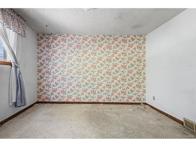 1600 Northwestern Rd, Longmont, CO 80503