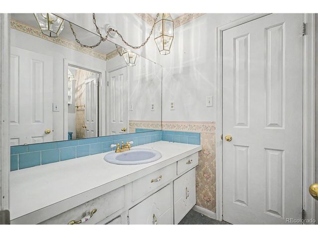 1600 Northwestern Rd, Longmont, CO 80503