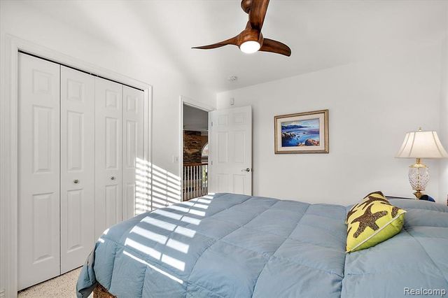 35809 Schmid Drive, New Baltimore, MI 48047