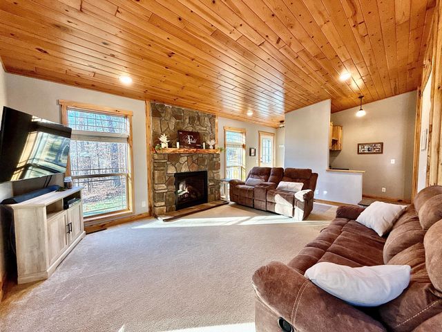 7995 Treefrog Drive NW, Walker, MN 56484