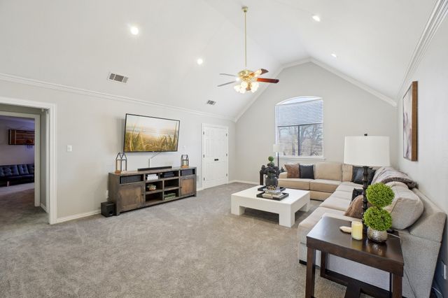 208 Wellington Oaks Place, Denton, TX 76210