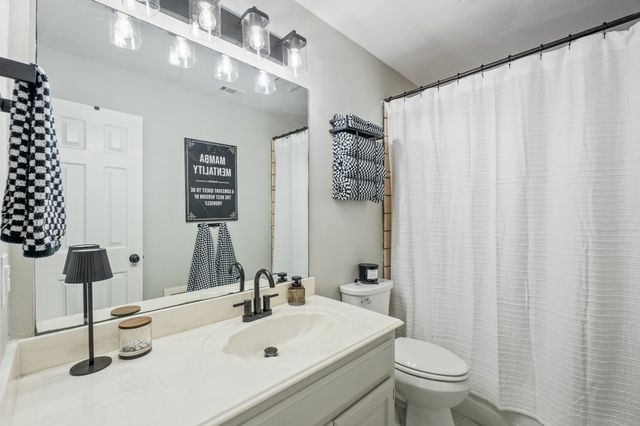 208 Wellington Oaks Place, Denton, TX 76210
