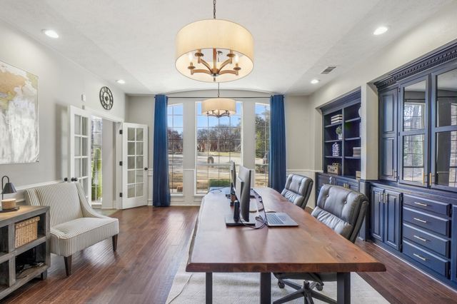 208 Wellington Oaks Place, Denton, TX 76210
