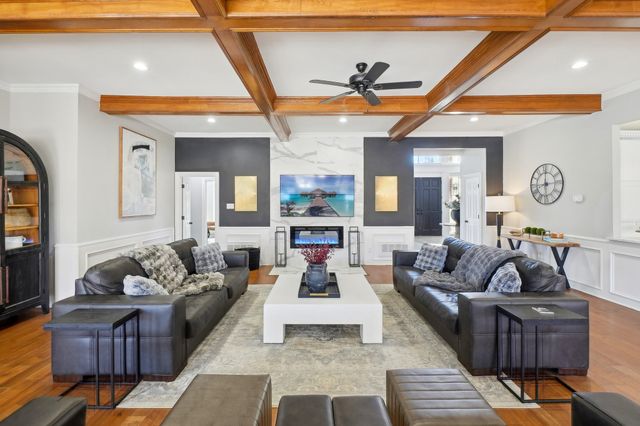 208 Wellington Oaks Place, Denton, TX 76210