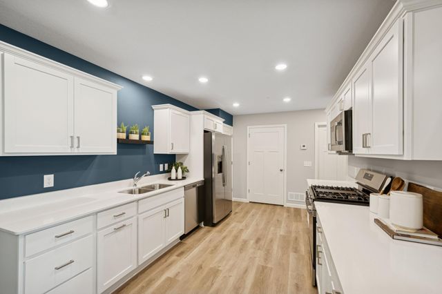 2113 Birch Lane, Montrose, MN 55363