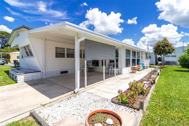 508 50TH AVENUE PLAZA W, Bradenton, FL 34207