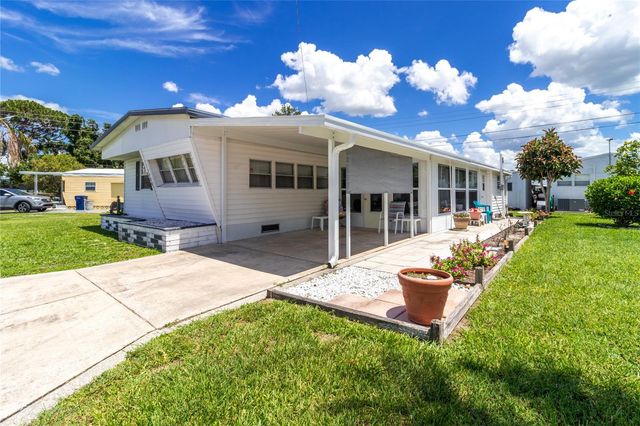 508 50TH AVENUE PLAZA W, Bradenton, FL 34207