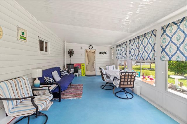 508 50TH AVENUE PLAZA W, Bradenton, FL 34207