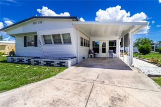 508 50TH AVENUE PLAZA W, Bradenton, FL 34207