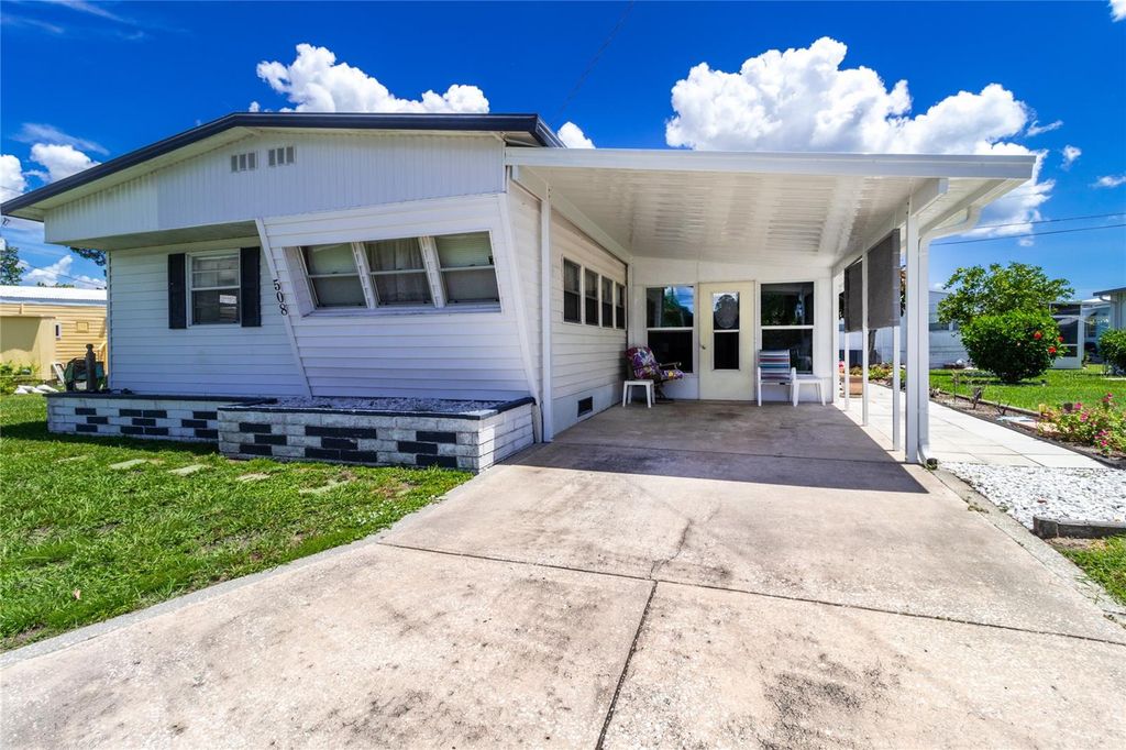 508 50TH AVENUE PLAZA W, Bradenton, FL 34207