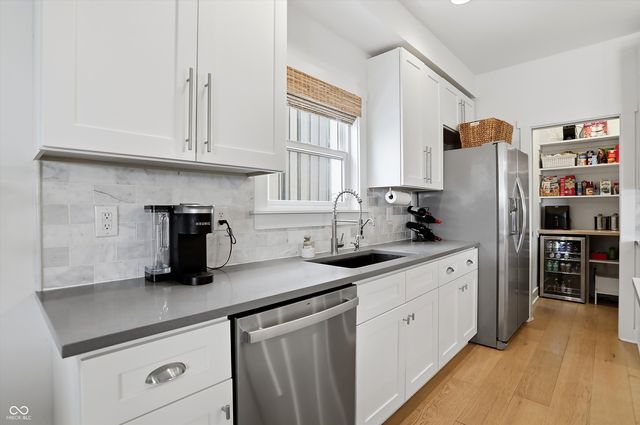 1715 Carrollton Avenue, Indianapolis, IN 46202