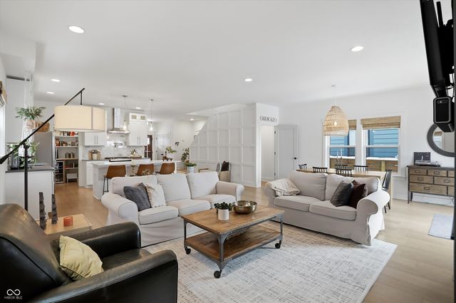 1715 Carrollton Avenue, Indianapolis, IN 46202