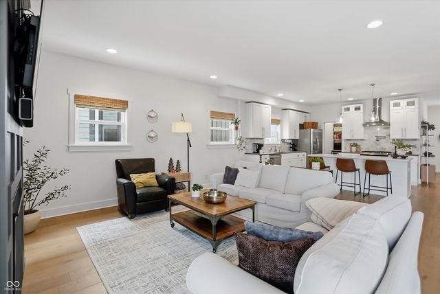 1715 Carrollton Avenue, Indianapolis, IN 46202