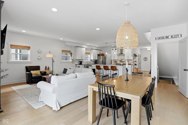 1715 Carrollton Avenue, Indianapolis, IN 46202