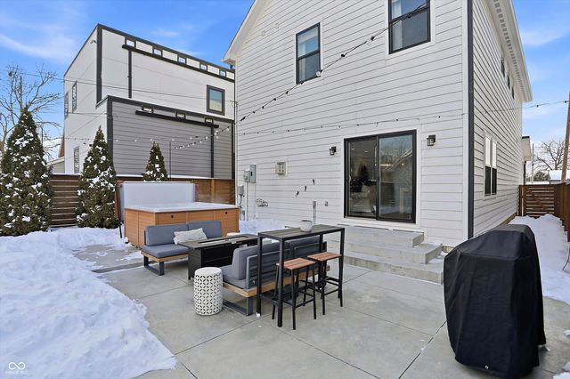 1715 Carrollton Avenue, Indianapolis, IN 46202