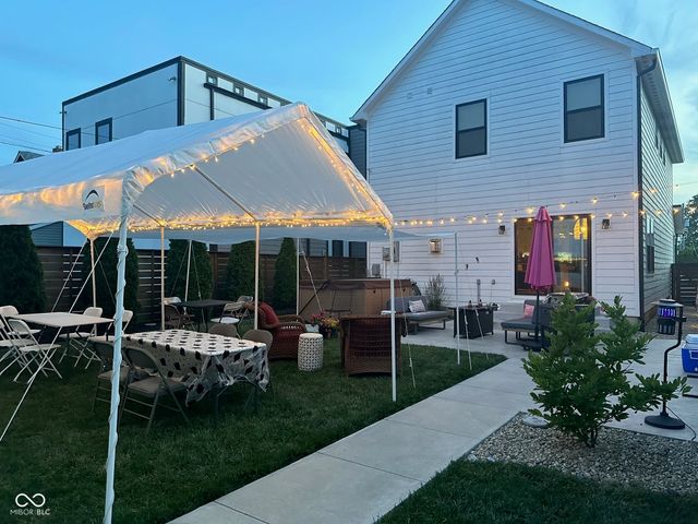 1715 Carrollton Avenue, Indianapolis, IN 46202